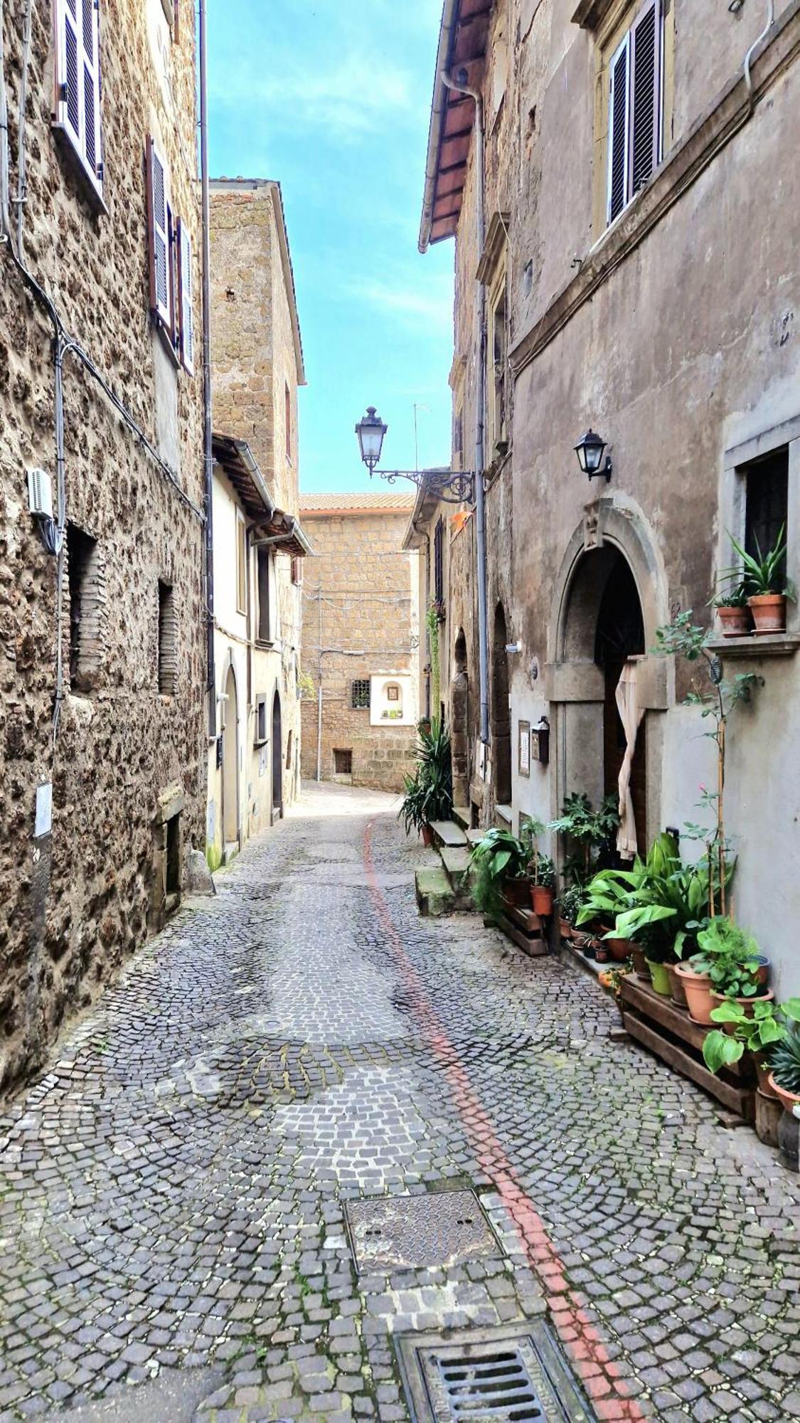 Home Made Sutri Exterior photo